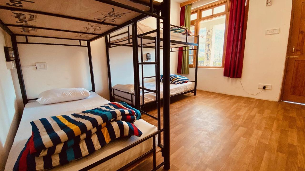 Madpackers Manali Hostel Buitenkant foto