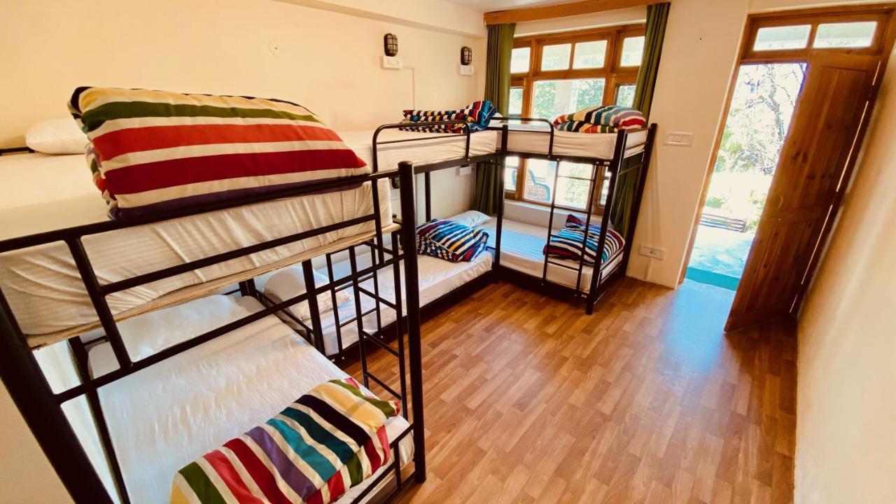 Madpackers Manali Hostel Buitenkant foto