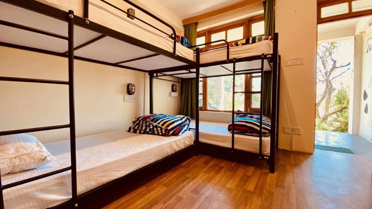 Madpackers Manali Hostel Buitenkant foto