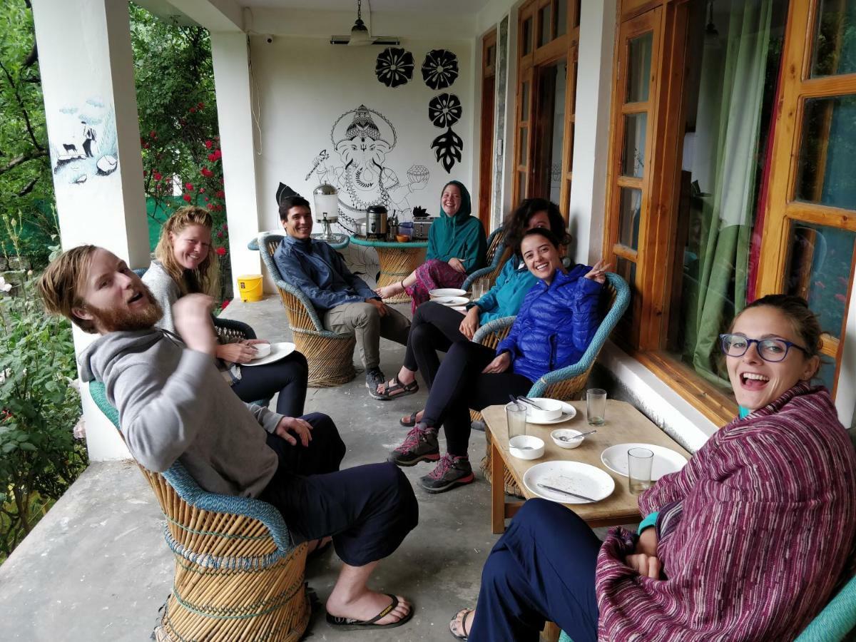 Madpackers Manali Hostel Buitenkant foto