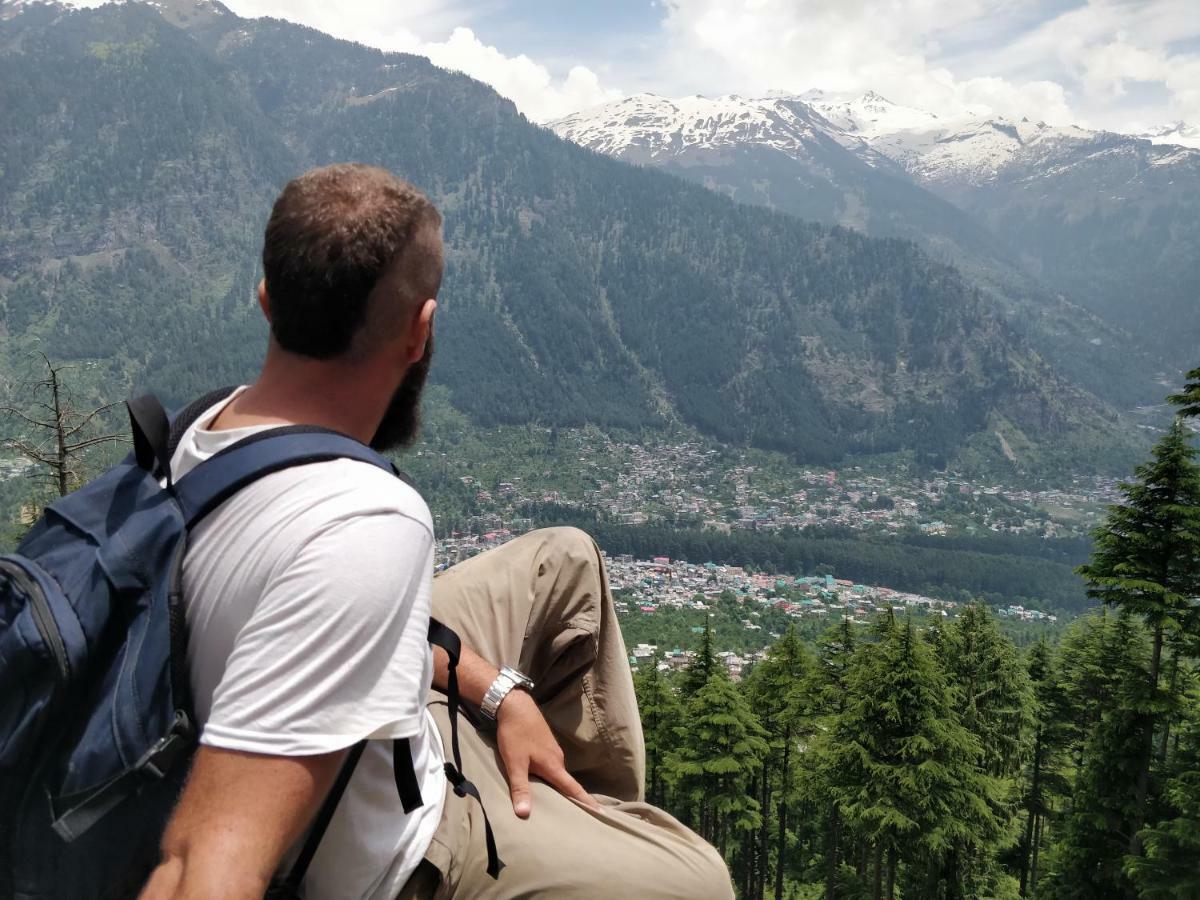Madpackers Manali Hostel Buitenkant foto