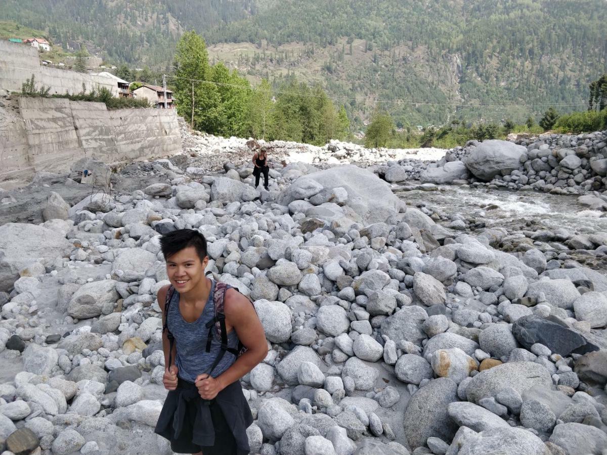 Madpackers Manali Hostel Buitenkant foto