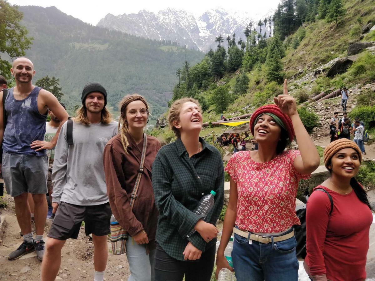 Madpackers Manali Hostel Buitenkant foto